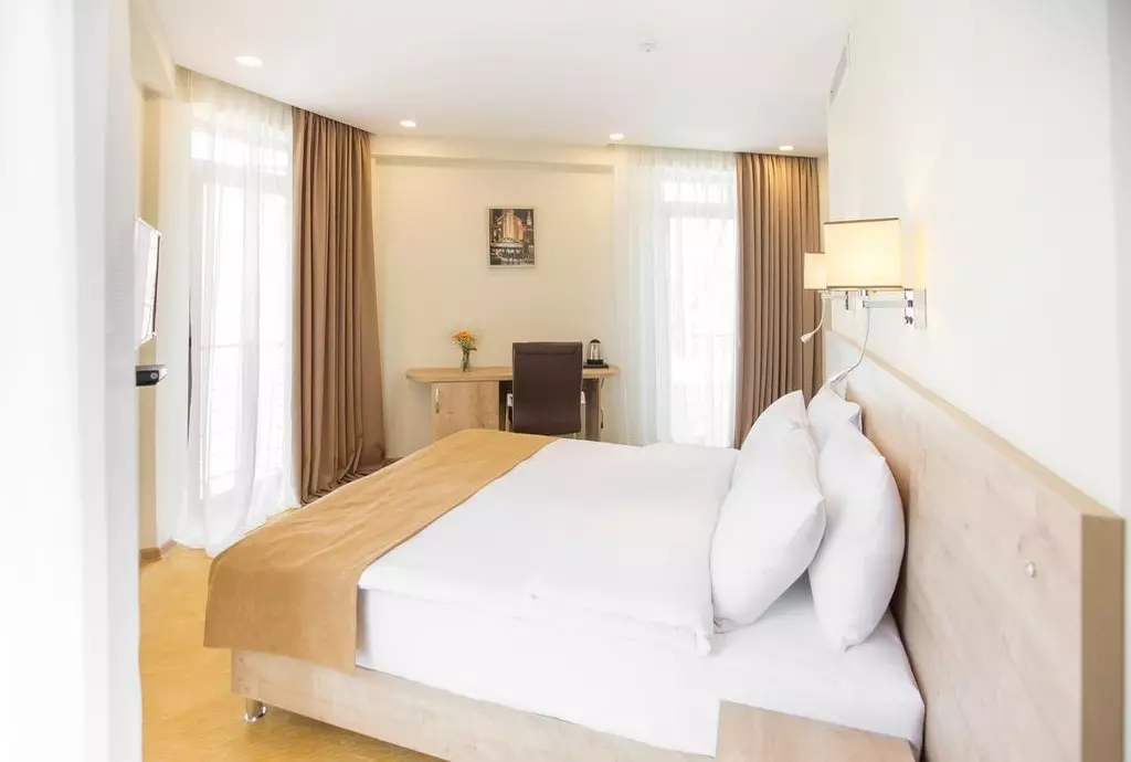 hotel bridge boutique tbilisi_shabavizparvaz_13.jpg